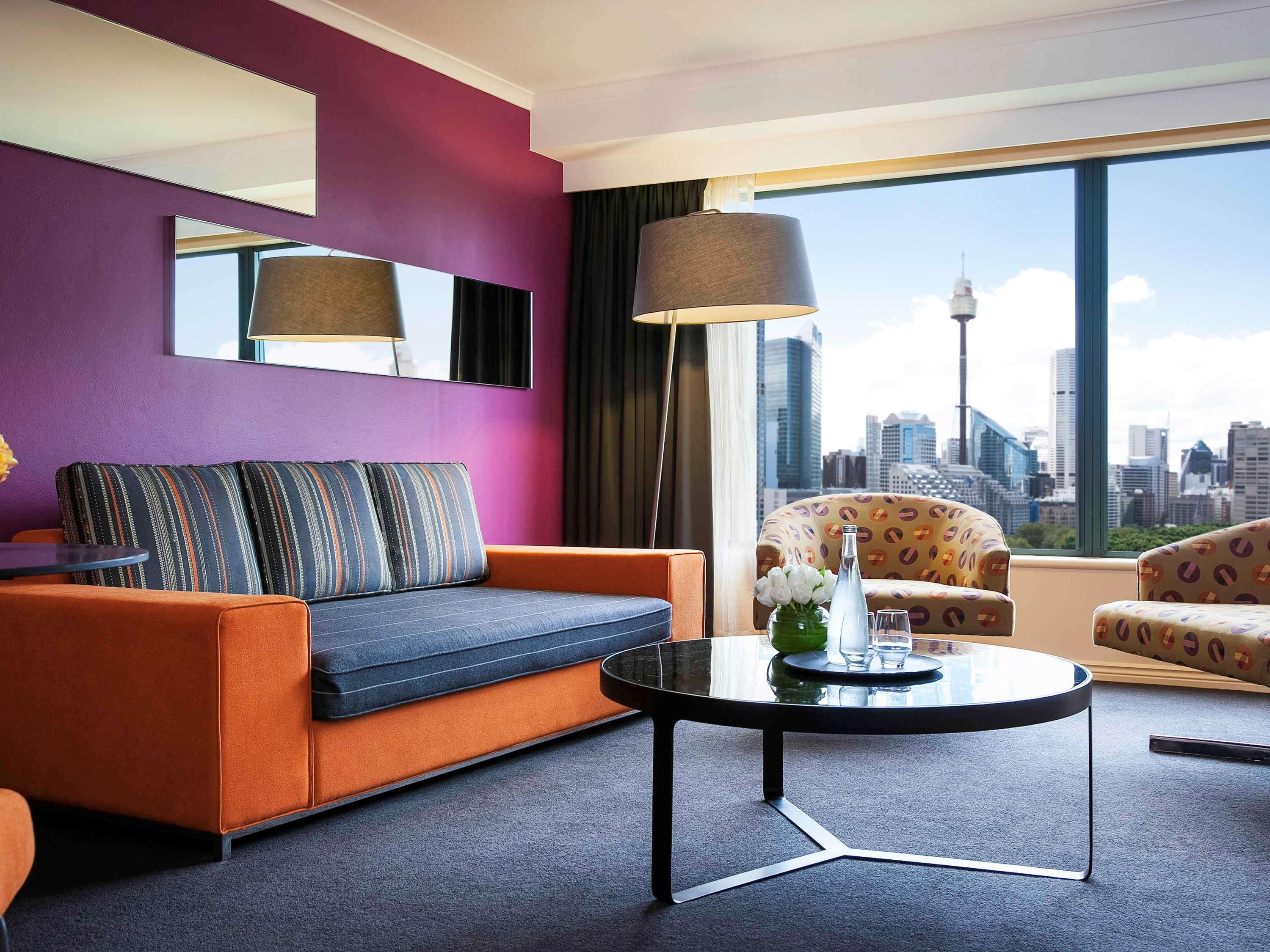 Готель Pullman Sydney Hyde Park Екстер'єр фото A suite at the Crowne Plaza Hotel, Sydney