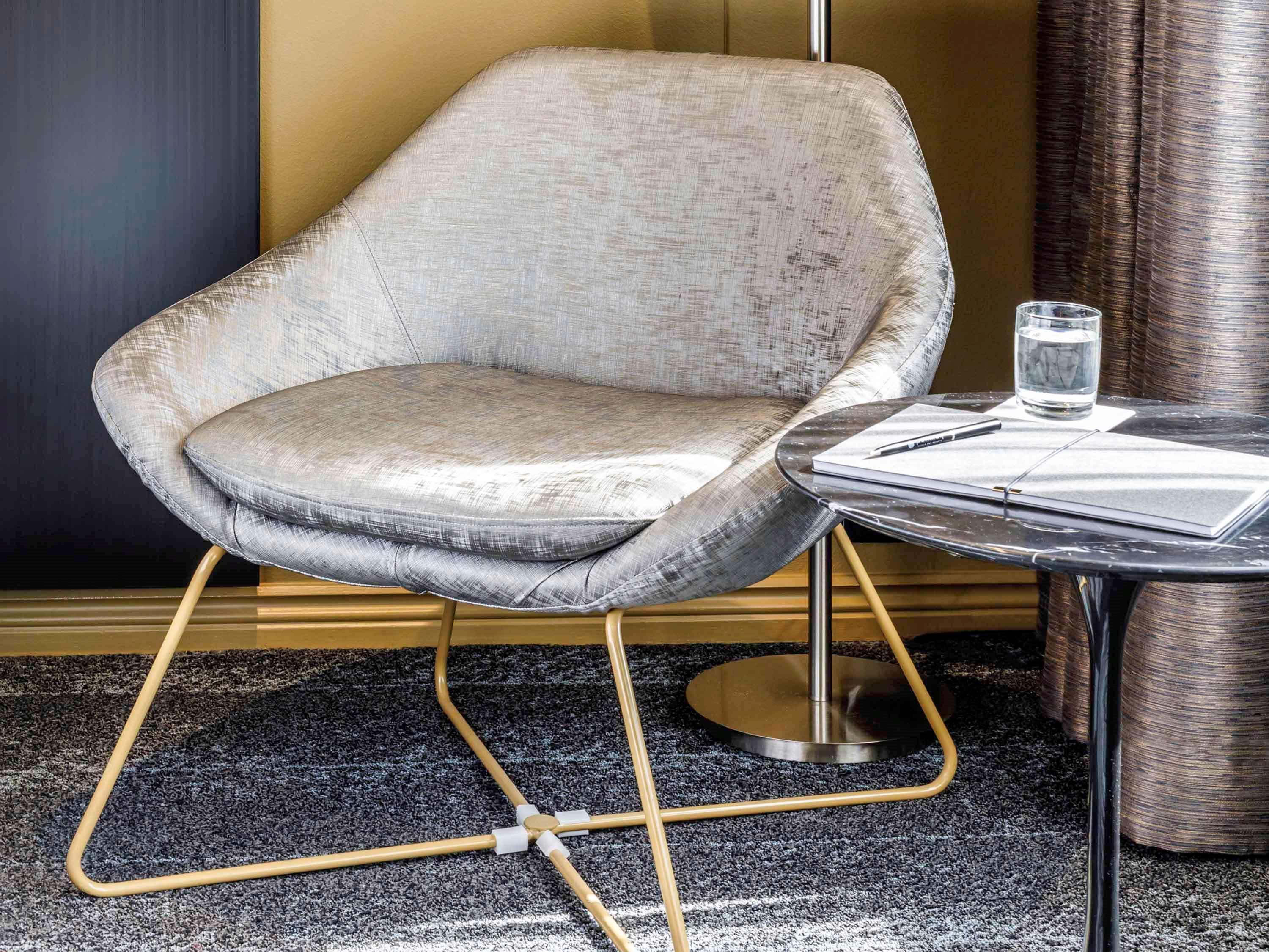 Готель Pullman Sydney Hyde Park Екстер'єр фото Armchair
