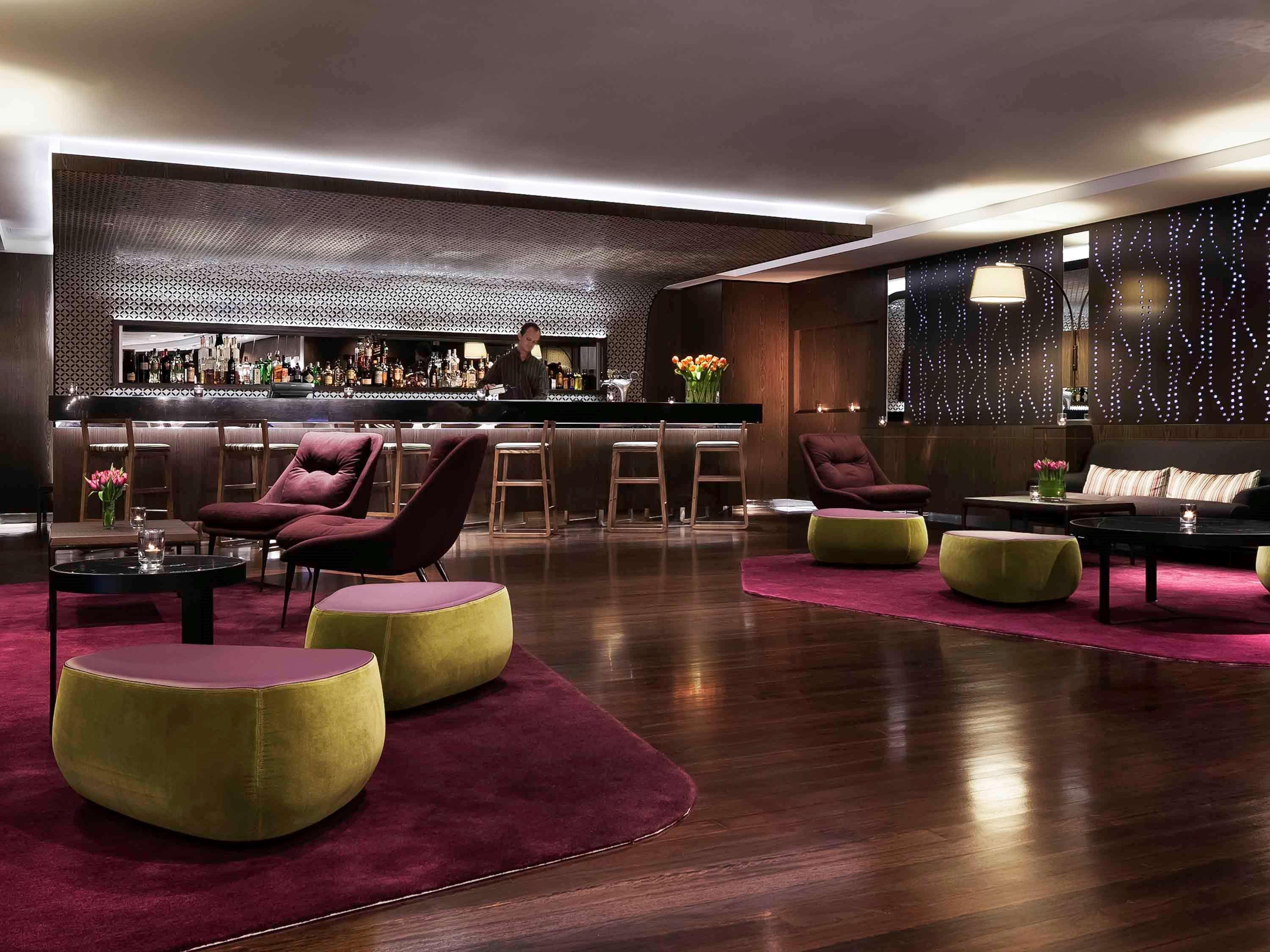 Готель Pullman Sydney Hyde Park Екстер'єр фото The bar at the W London